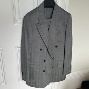 Double Breasted Herringbone suit Suitsupply